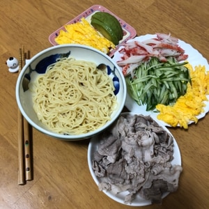 涼拌麺 (冷やし中華そば)
